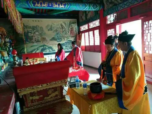 容易引起精神病的风水 是前世有阴债的原因导致的吗