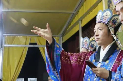 还阴债的100个危害 _ 寺庙如何超度堕胎婴灵必须父母去吗