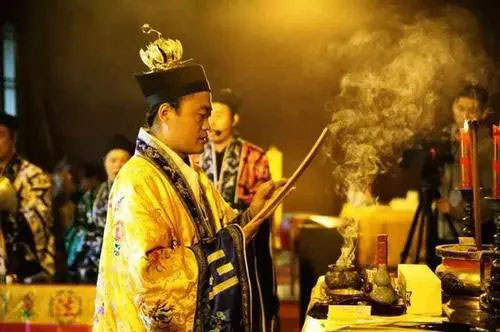三招告诉你分手后挽回前男友说顺其自然应该怎