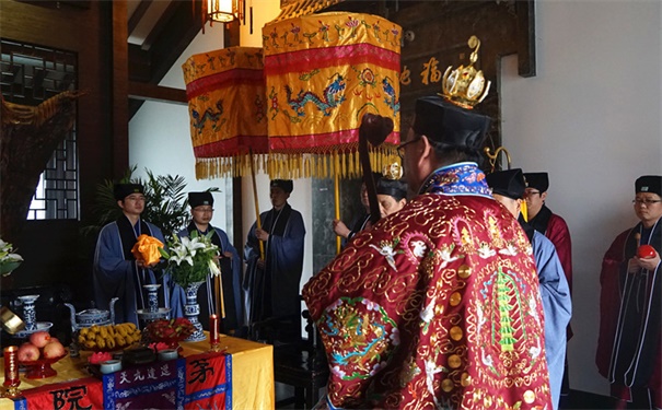 如何超度亡人？了解清楚之后，能帮亲友走好最